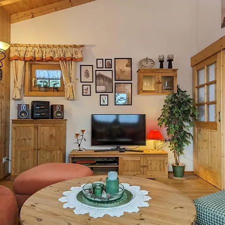 Gemuetliches Almhaus Auf 1800M Mit Sauna, Kamin Und Bergpanorama Hébergement de vacances Falkert