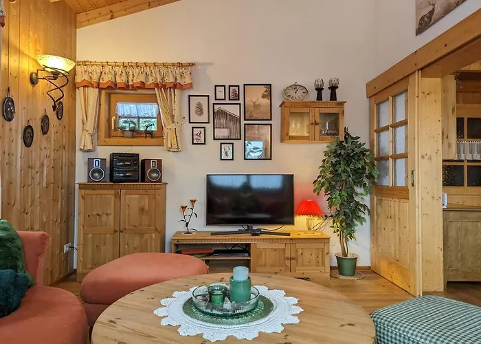 Gemuetliches Almhaus Auf 1800M Mit Sauna, Kamin Und Bergpanorama Hébergement de vacances Falkert